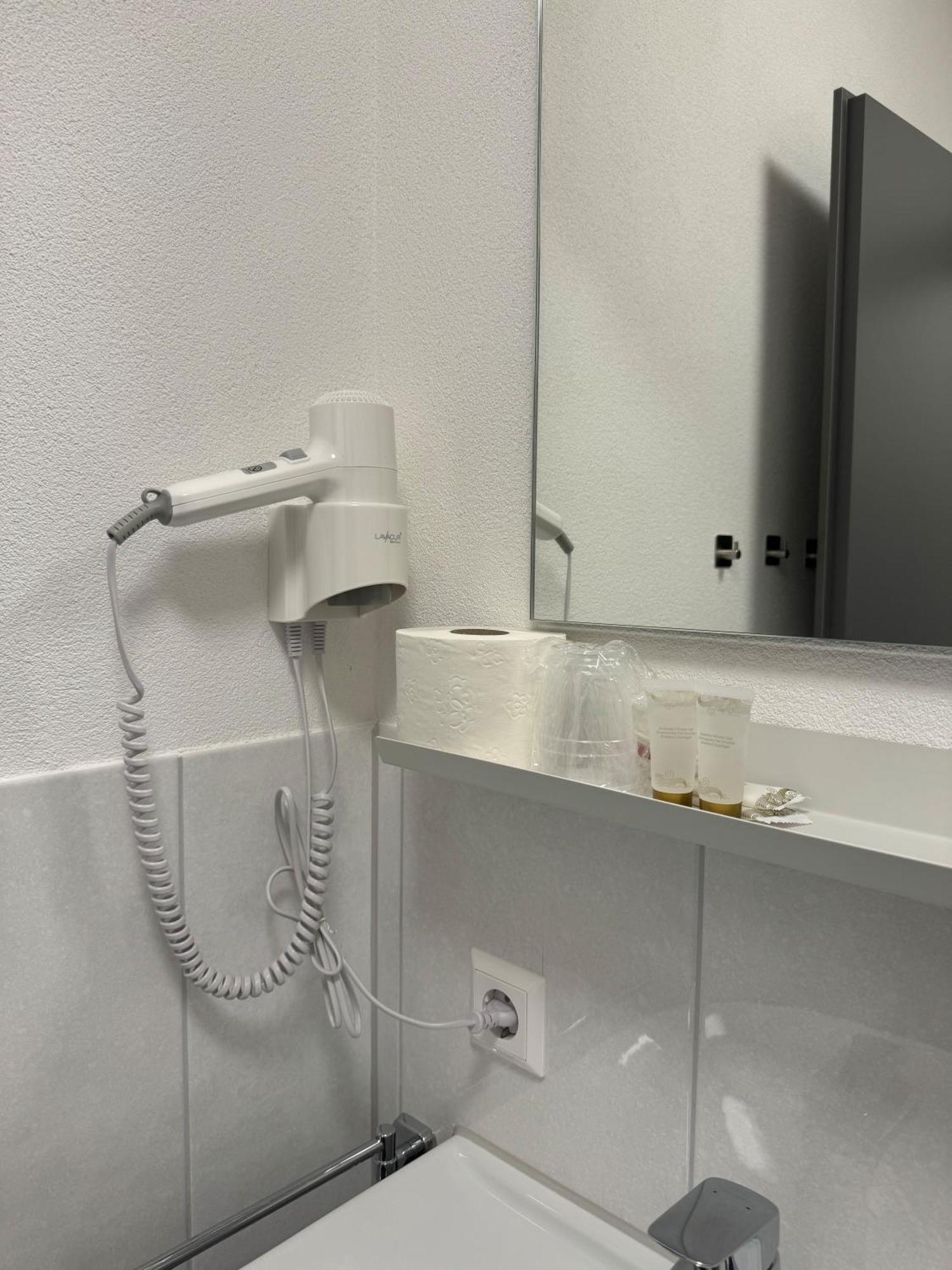 Hotel Lijo, Bei Basel Steinen  Kültér fotó